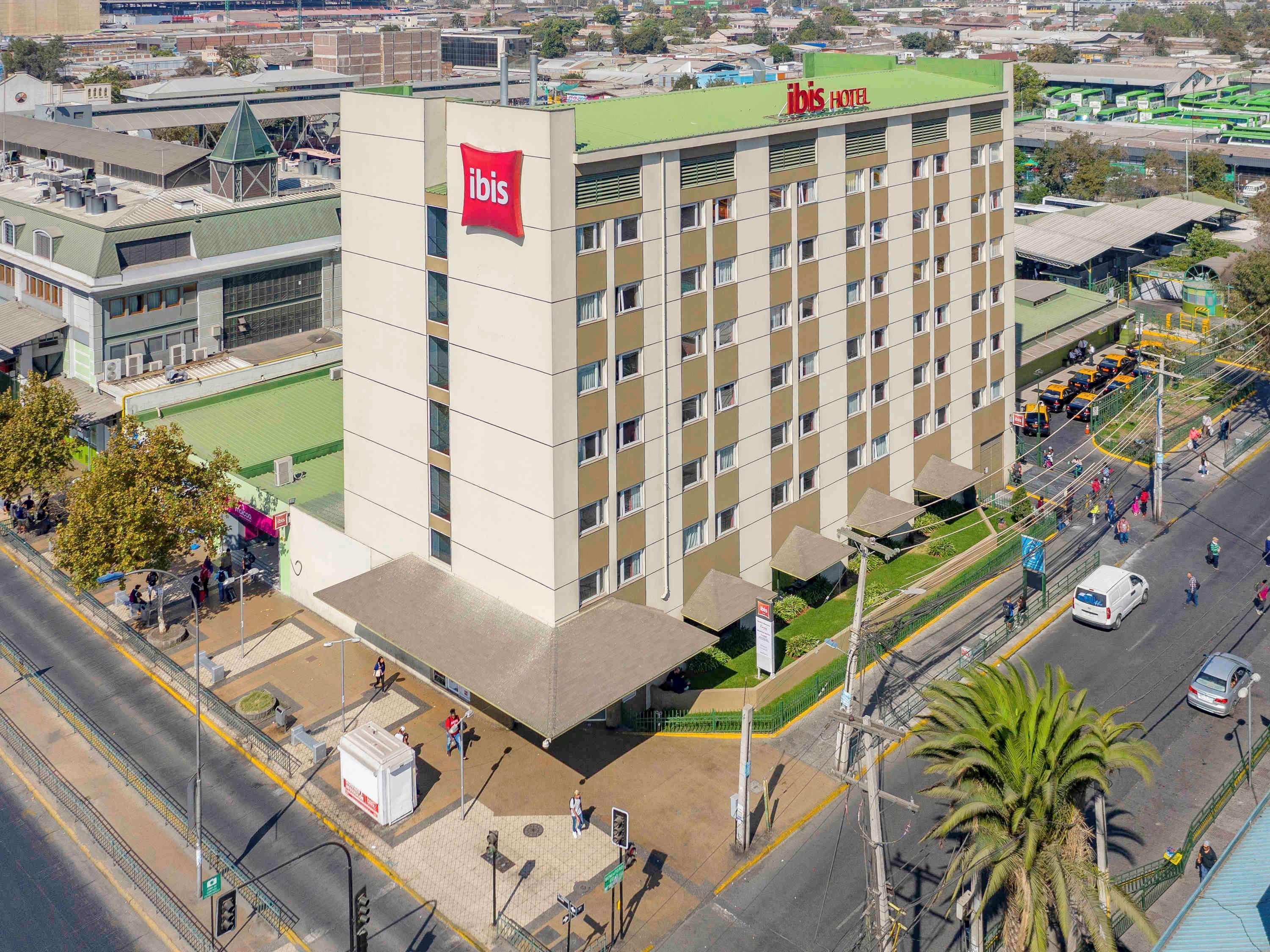 Ibis Santiago Estacion Central Exterior photo
